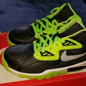 Nike Air Trainer SC size 6.5Y (GS)